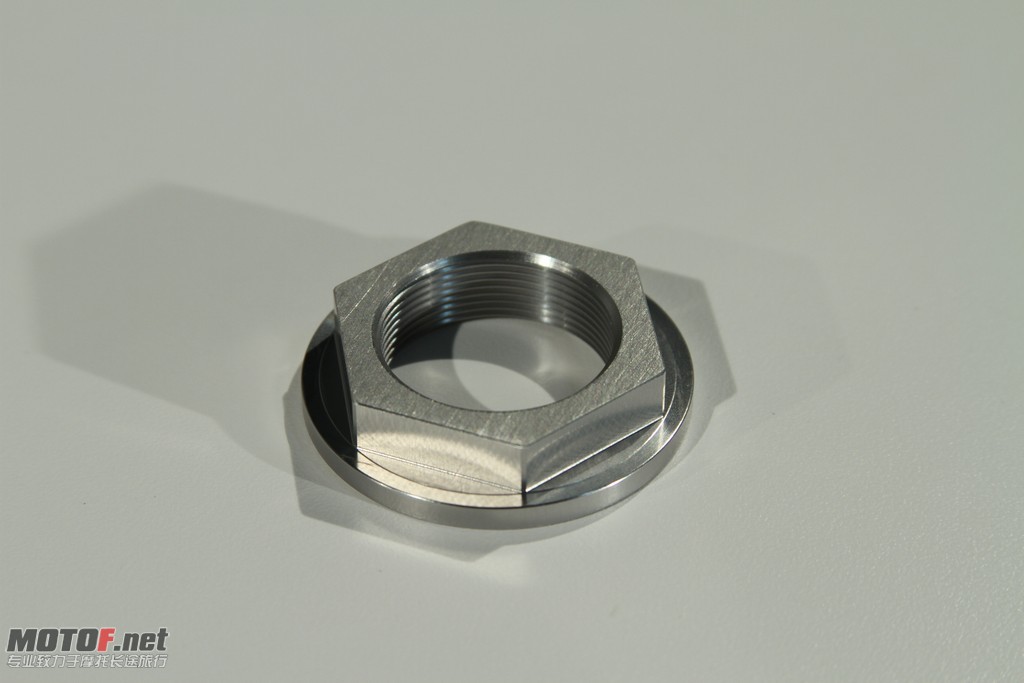 steering_damper_scotts_2.jpg