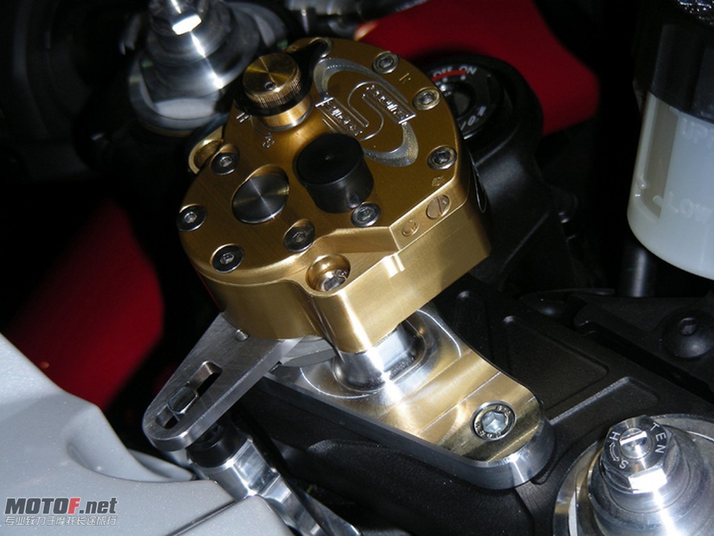 steering_damper_scotts_yzf_r1.jpg