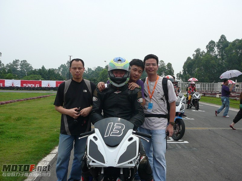 CRRC首战003.jpg