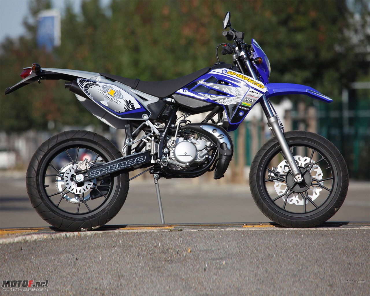 Sherco_SU05Base_2010_01_1280x1024.jpg