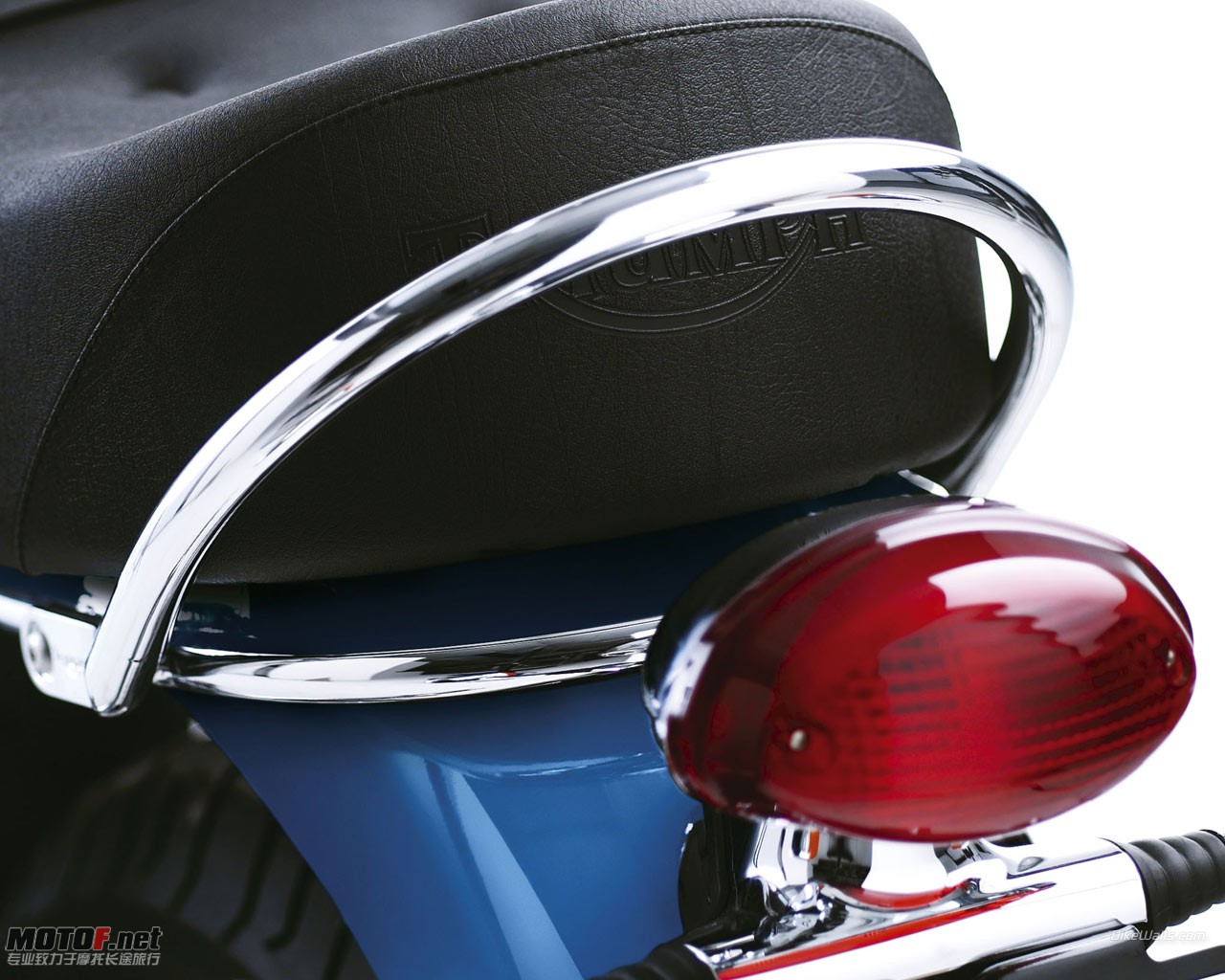Triumph__BonnevilleT100_2006_06_1280x1024.jpg