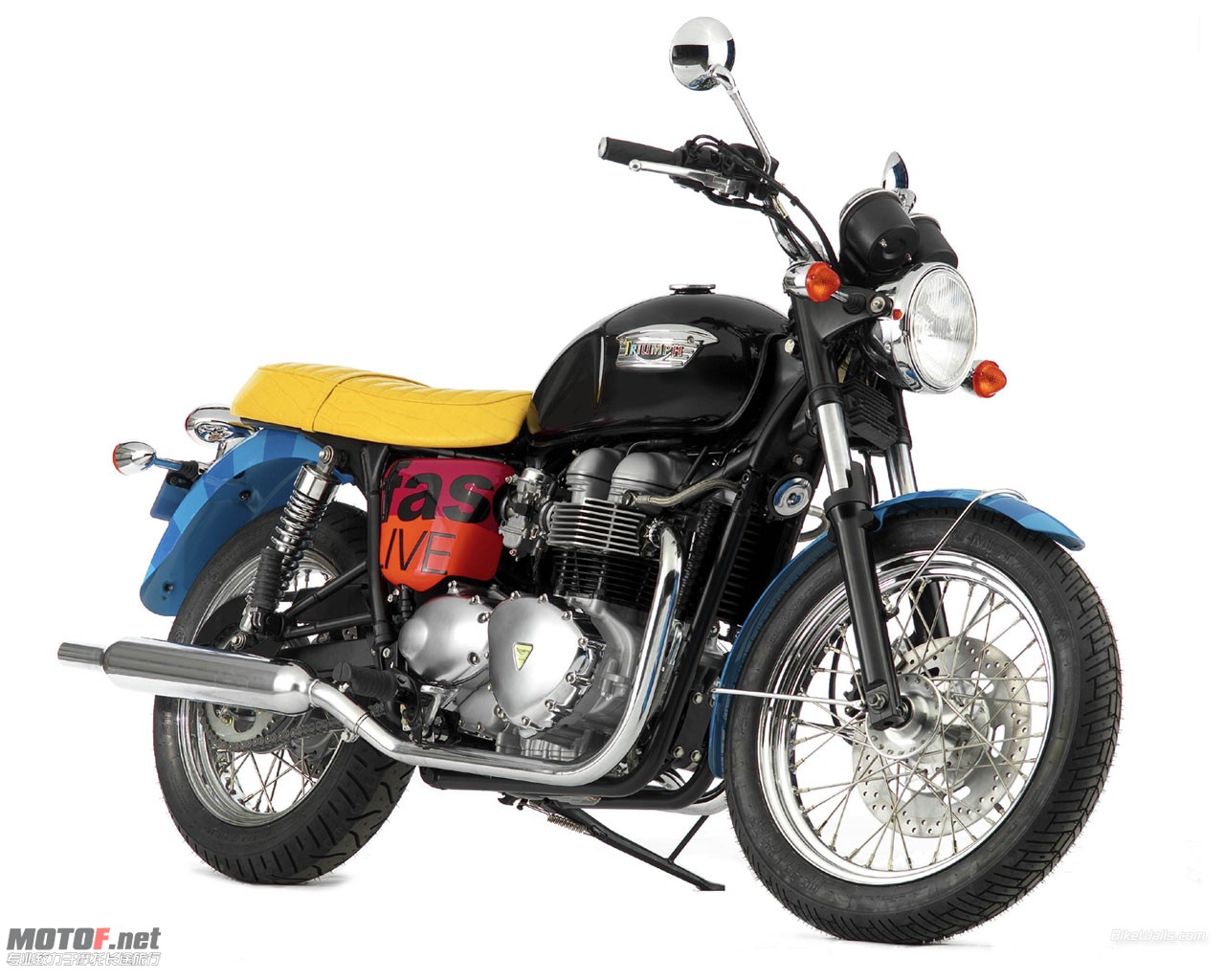 Triumph__Paul_Bonneville_Smith_2006_01_1280x1024.jpg