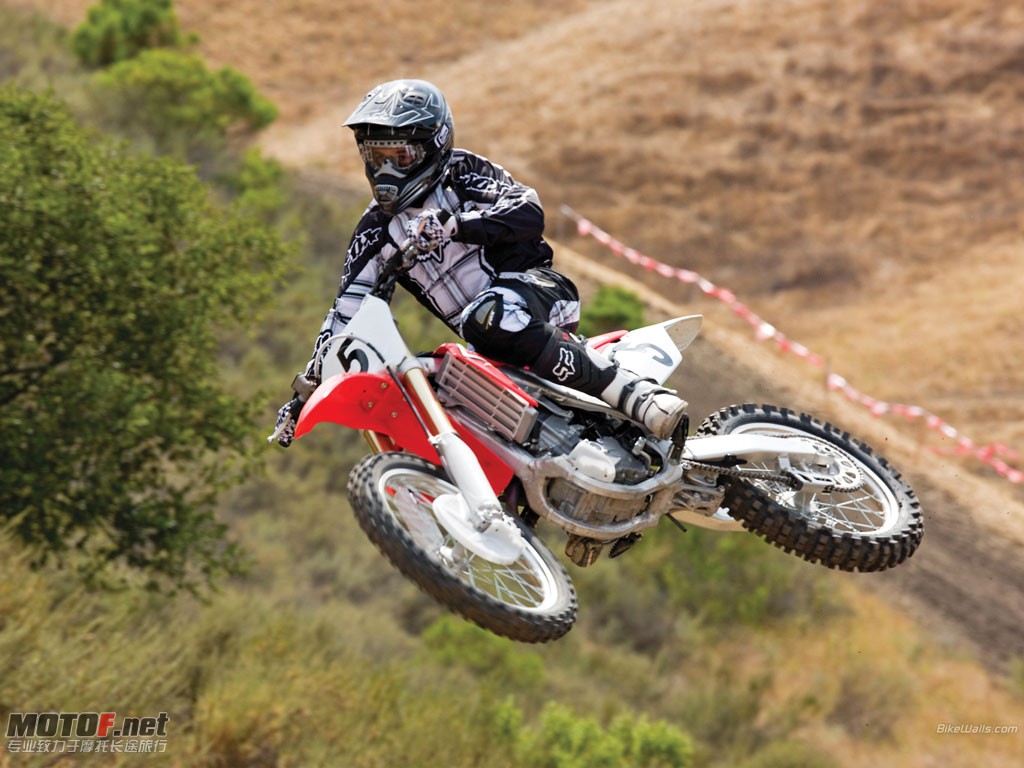 Honda_CRF250R_2010_14_1024x768.jpg