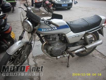 CB400N