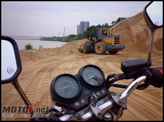 201005319.jpg