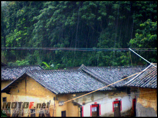 2010053155.jpg
