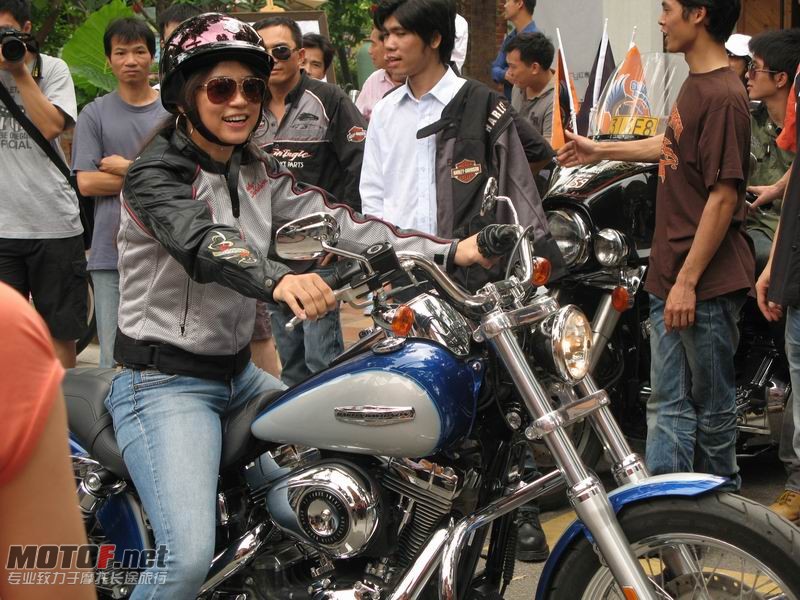 B 05.JPG