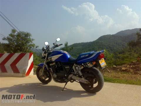 CB1000