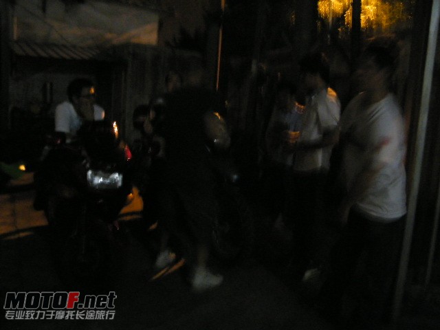 6.8晚上聚会 023.jpg