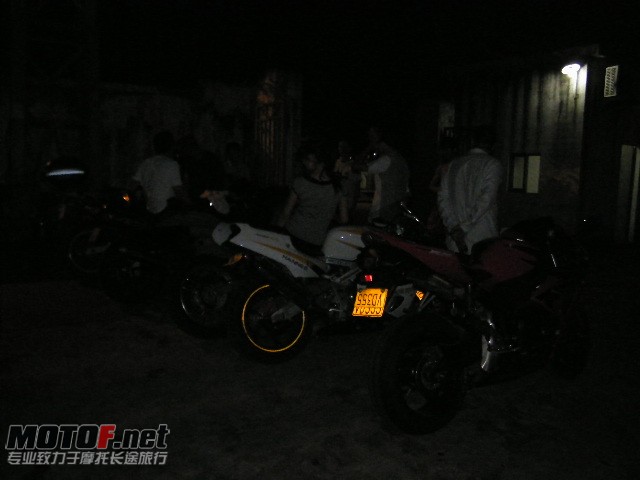6.8晚上聚会 024.jpg