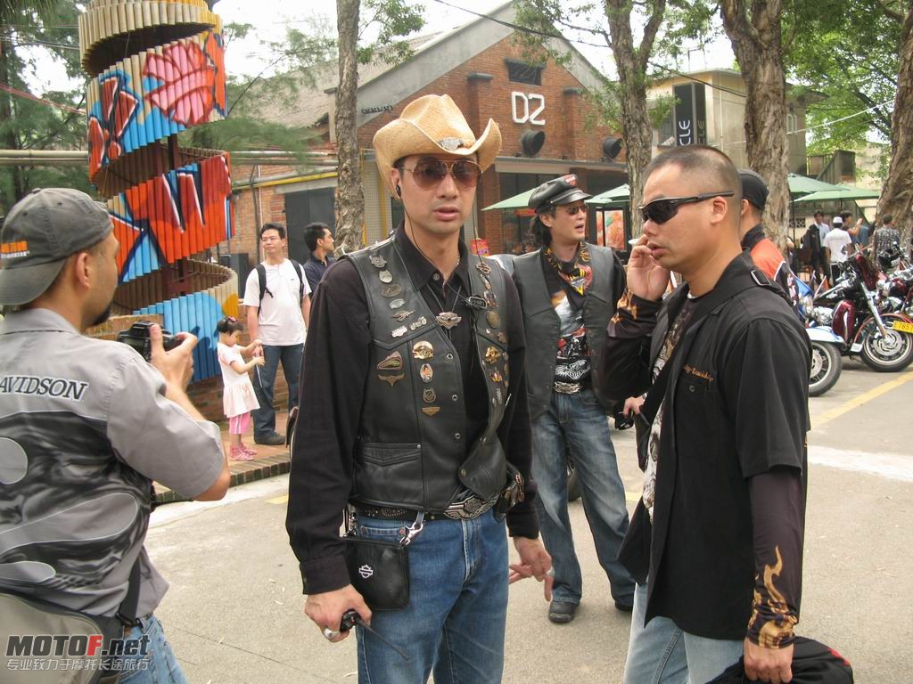 L 04.JPG