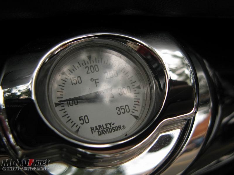 883 03.JPG