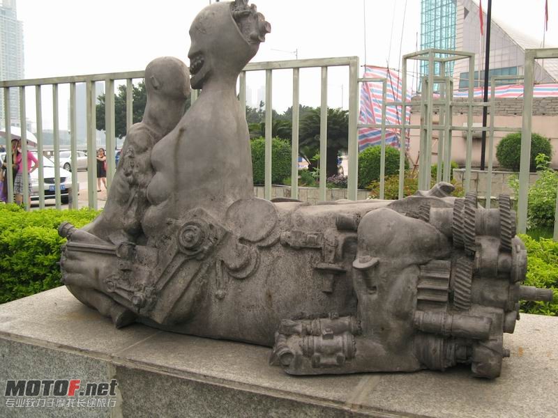 R 09.JPG