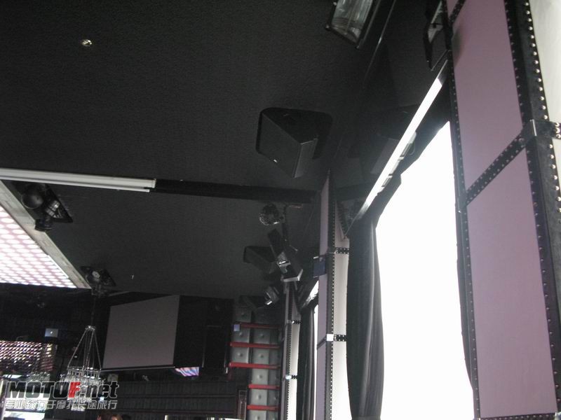 R 29.JPG