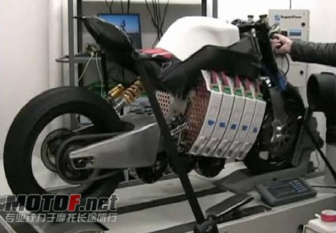 motoczysz_e1pc_dyno.jpg
