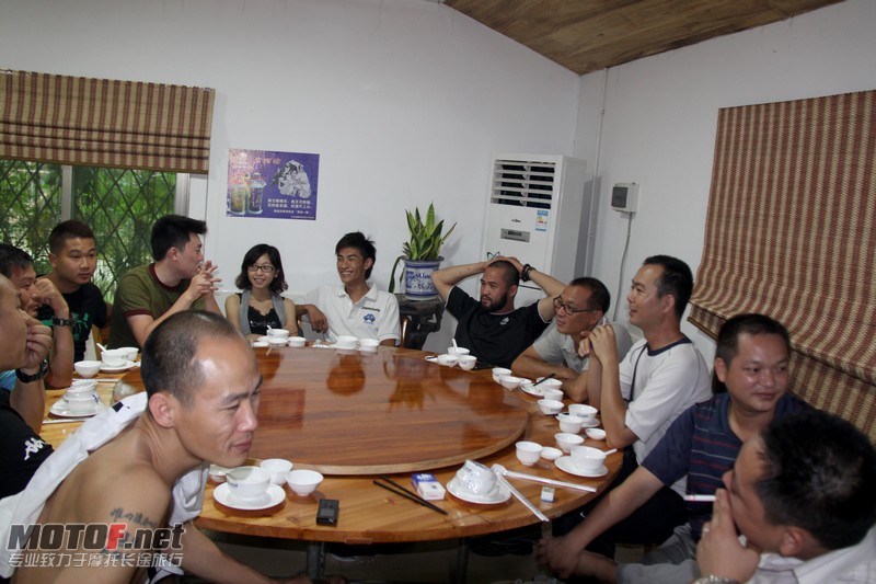 1006182351092be3a88490c7ec.jpg