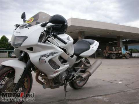 VTR1000