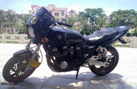 XJR400