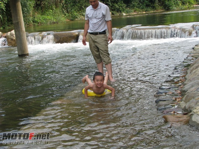 09.jpg