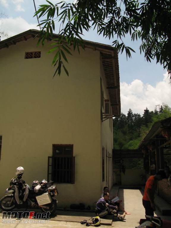 06.JPG
