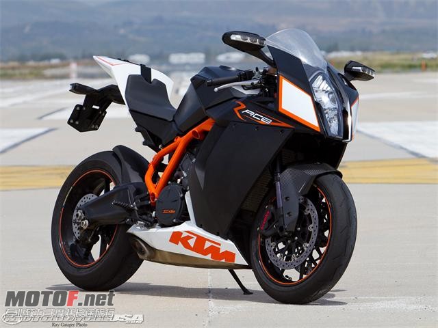 2010-KTM-RC8R-smackdown-street.jpg