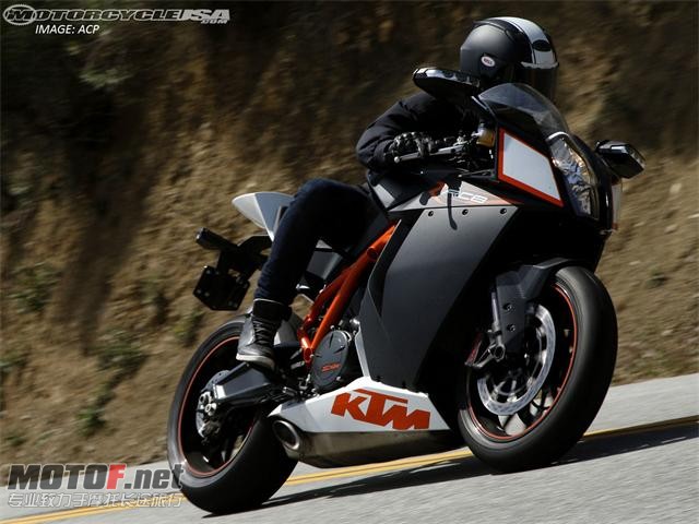 2010-KTM-RC8R-2.jpg