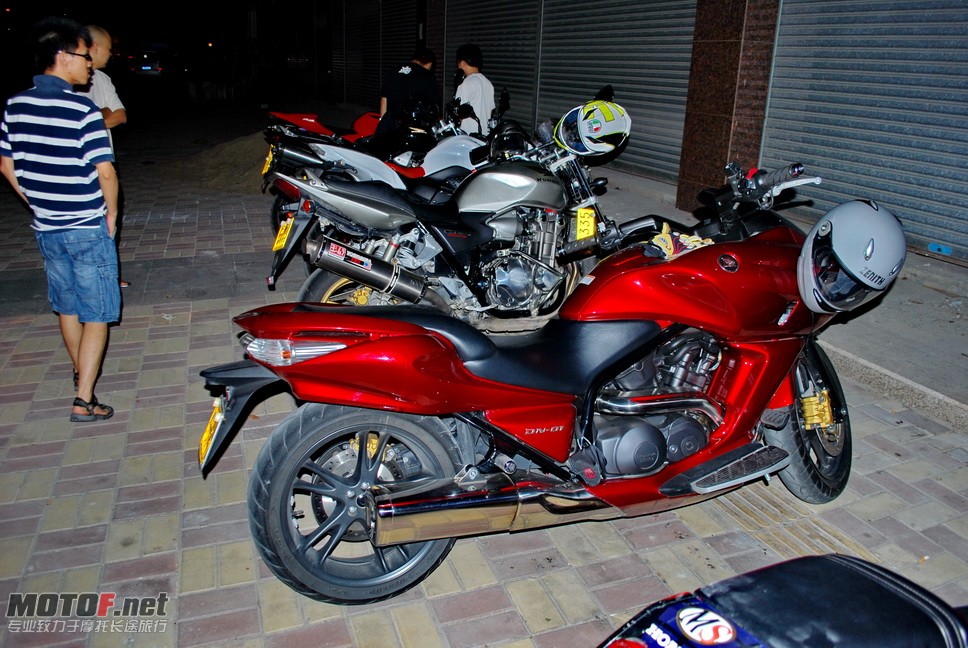 DSC_1760t.JPG