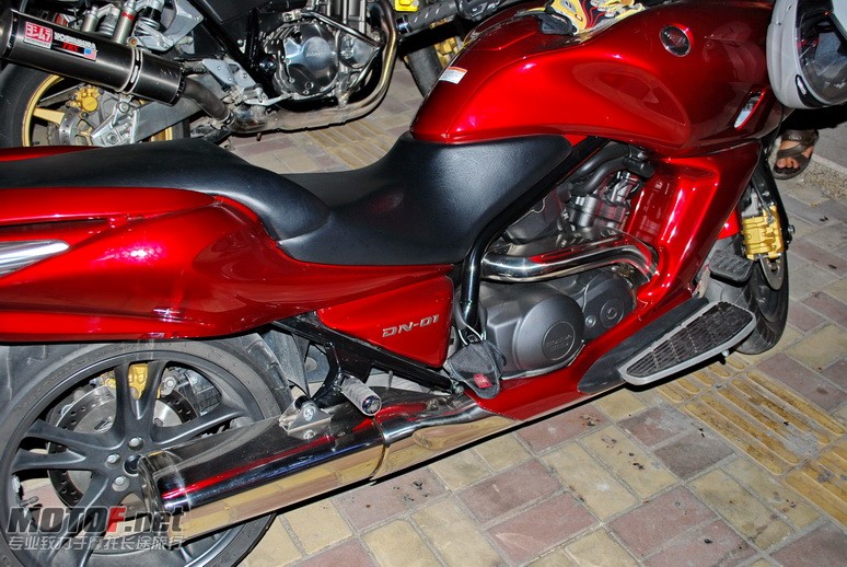 DSC_1775t.JPG