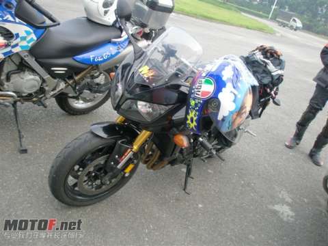 FZ1S