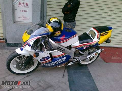 NSR250