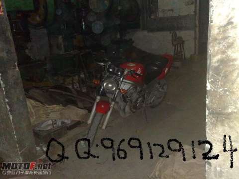 CB1 400
