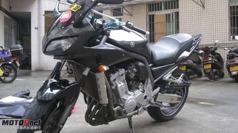 FZ1000