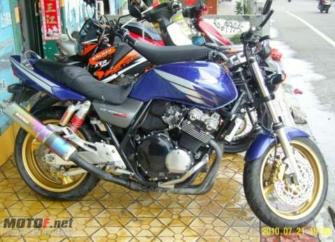 本田CB400