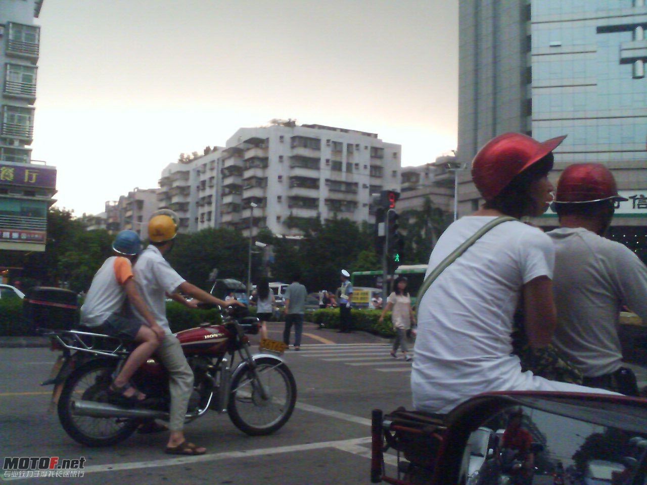 201007261751_00094.jpg