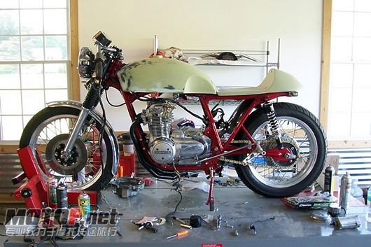 cb550f-cafe-racer-in-progress.jpg