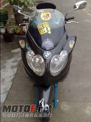 YAMAHA踏板250cc