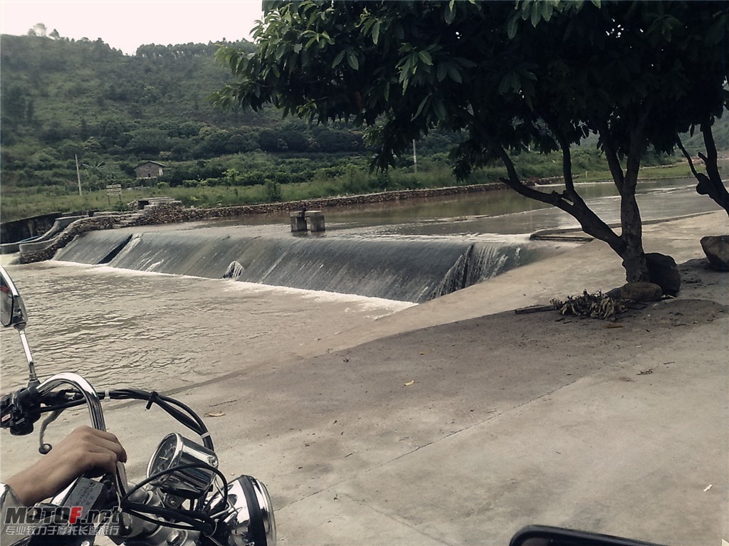20100808351_副本.jpg