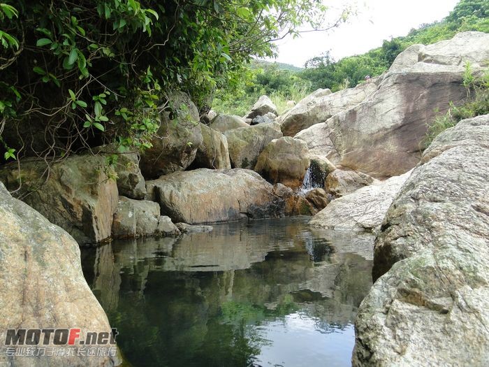很清的山水游水