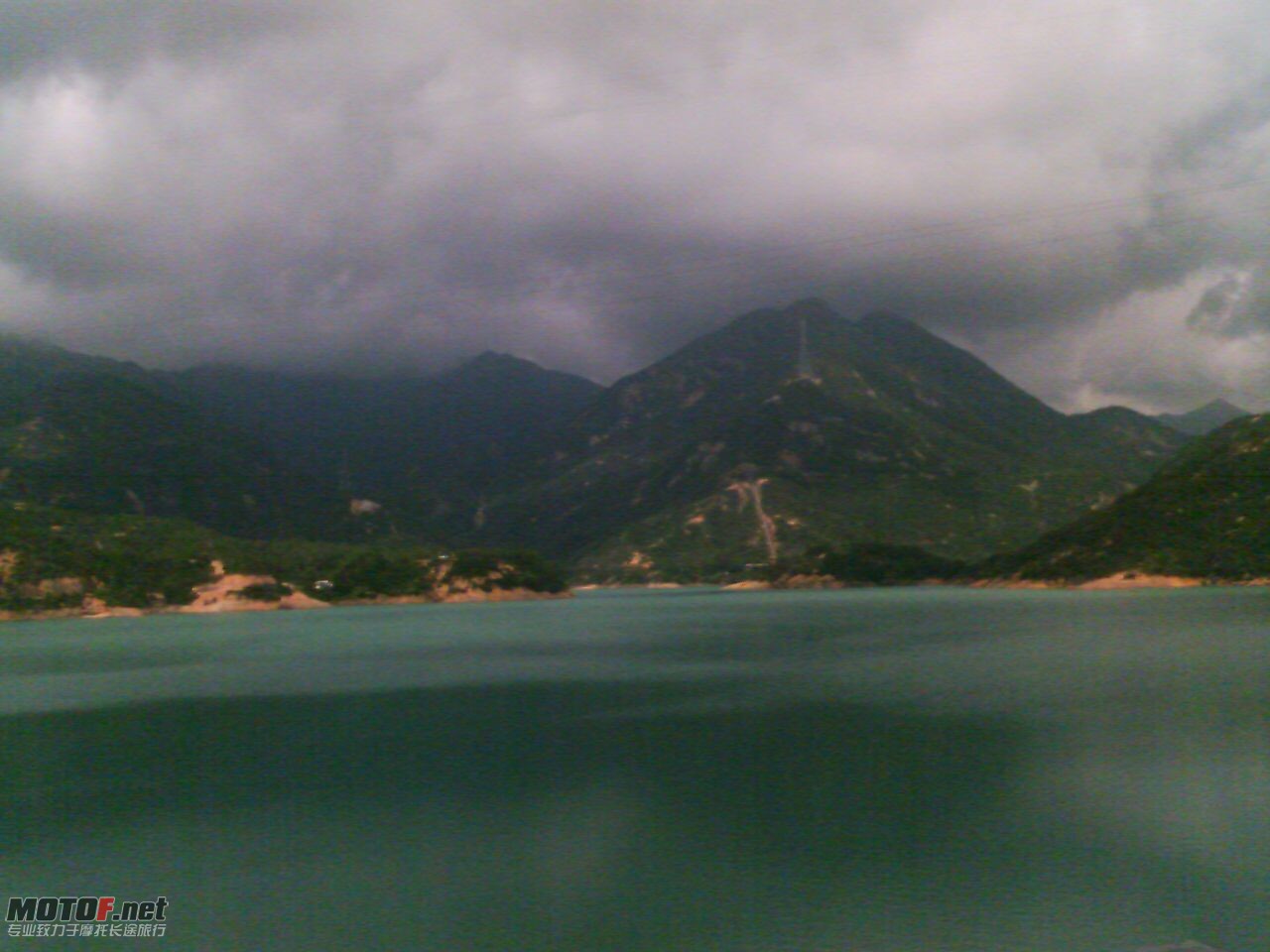 201008101012_00125.jpg