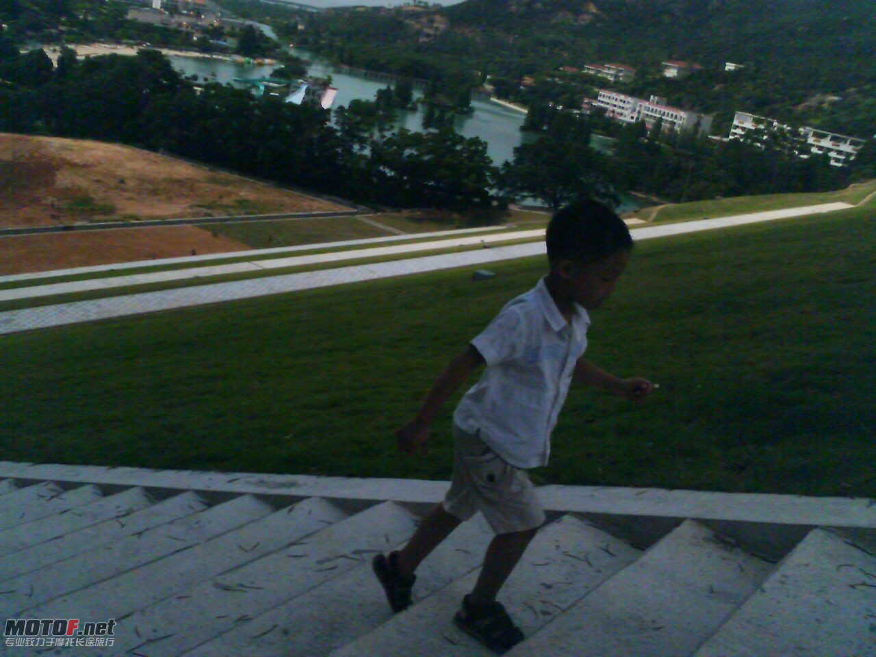 201008101010_00124.jpg