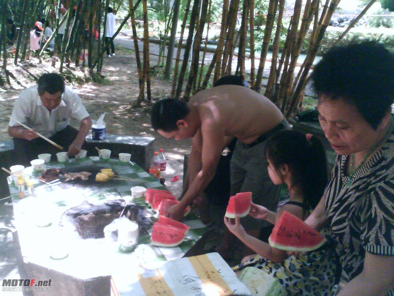 201008101226_00136.jpg