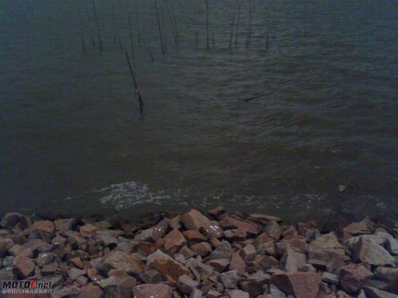 201008101346_00143.jpg