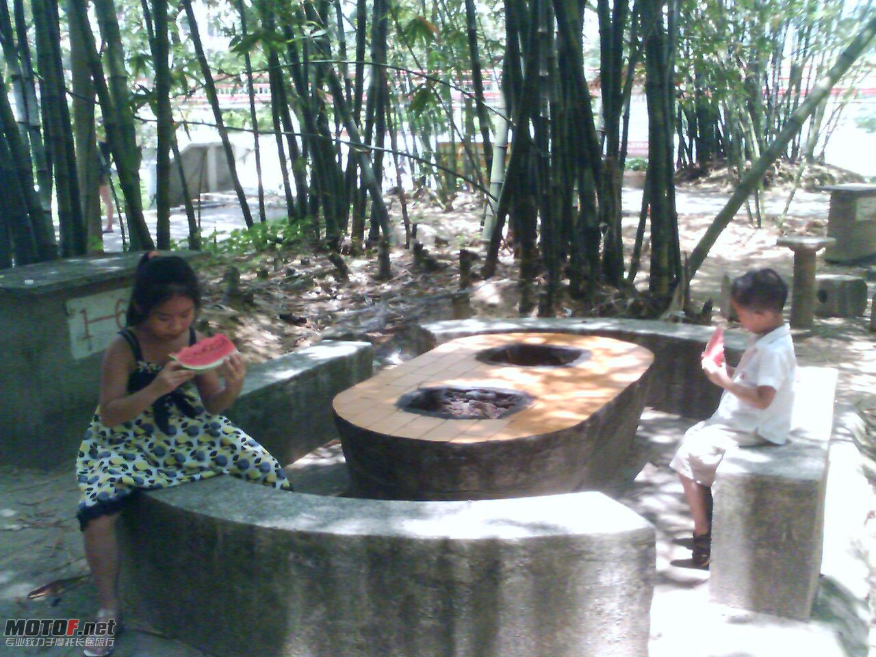 201008101227_00139.jpg