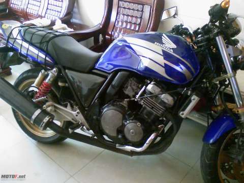 CB400