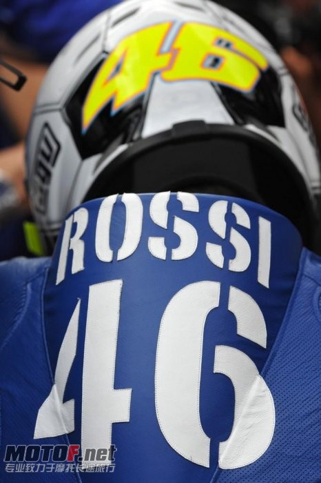 valentino-rossi-yamaha-94_jpg_700.jpg
