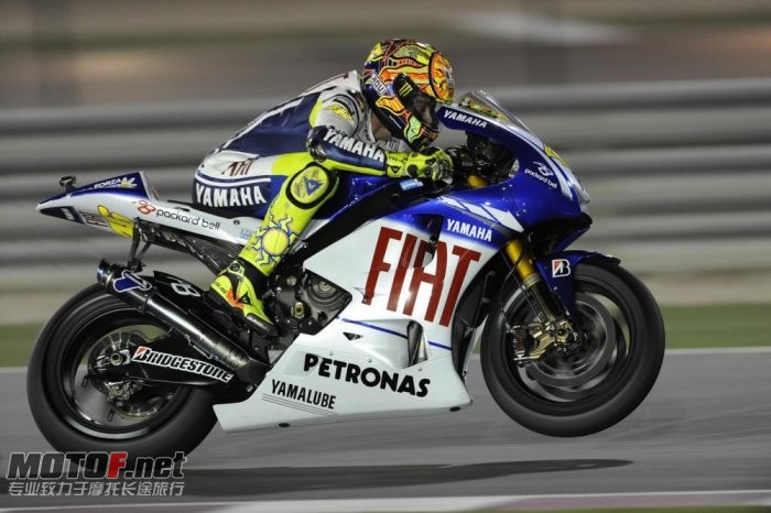 valentino-rossi-yamaha-111_jpg_700.jpg