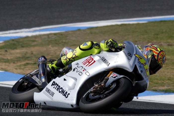 valentino-rossi-yamaha-127_jpg_700.jpg
