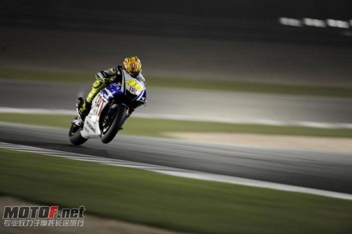 valentino-rossi-yamaha-112_jpg_700.jpg