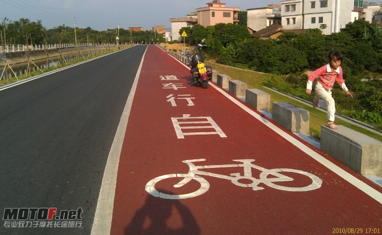 车.jpg
