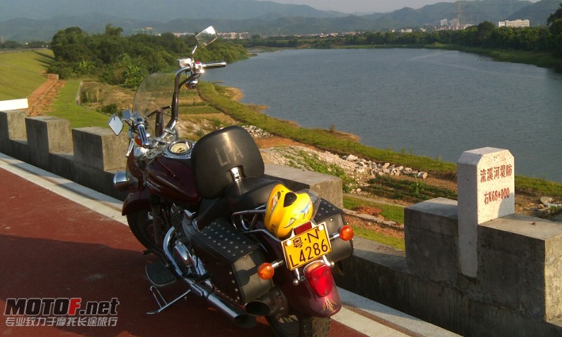 河.jpg